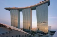 Marina Bay Sands Needs 2,000 Employees as Singapore Visitation Improves