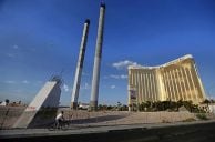 Remember SkyVue Las Vegas? Doomed Ferris Wheel Land Up for Sale