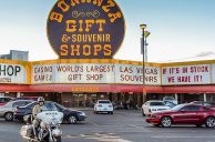 Las Vegas Strip Shooting Leaves Security Guard, Suspect Wounded
