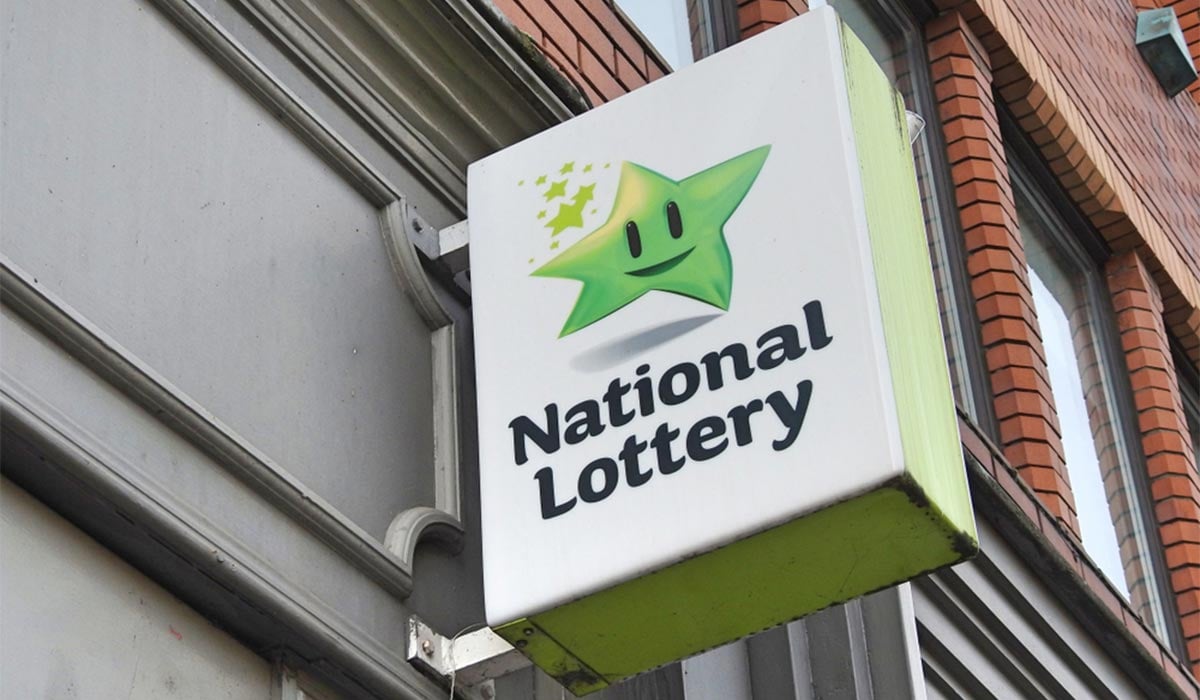 Pemain Lotere Irlandia Menghabiskan Lebih dari  Miliar Tahun Lalu