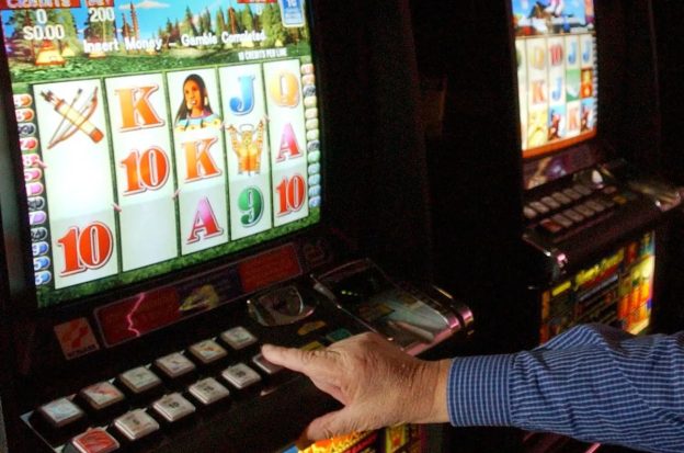 Electronic slot machine in Australia