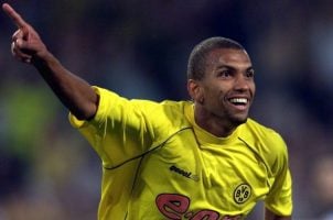 Marcio Amoroso playing for Borussia Dortmund