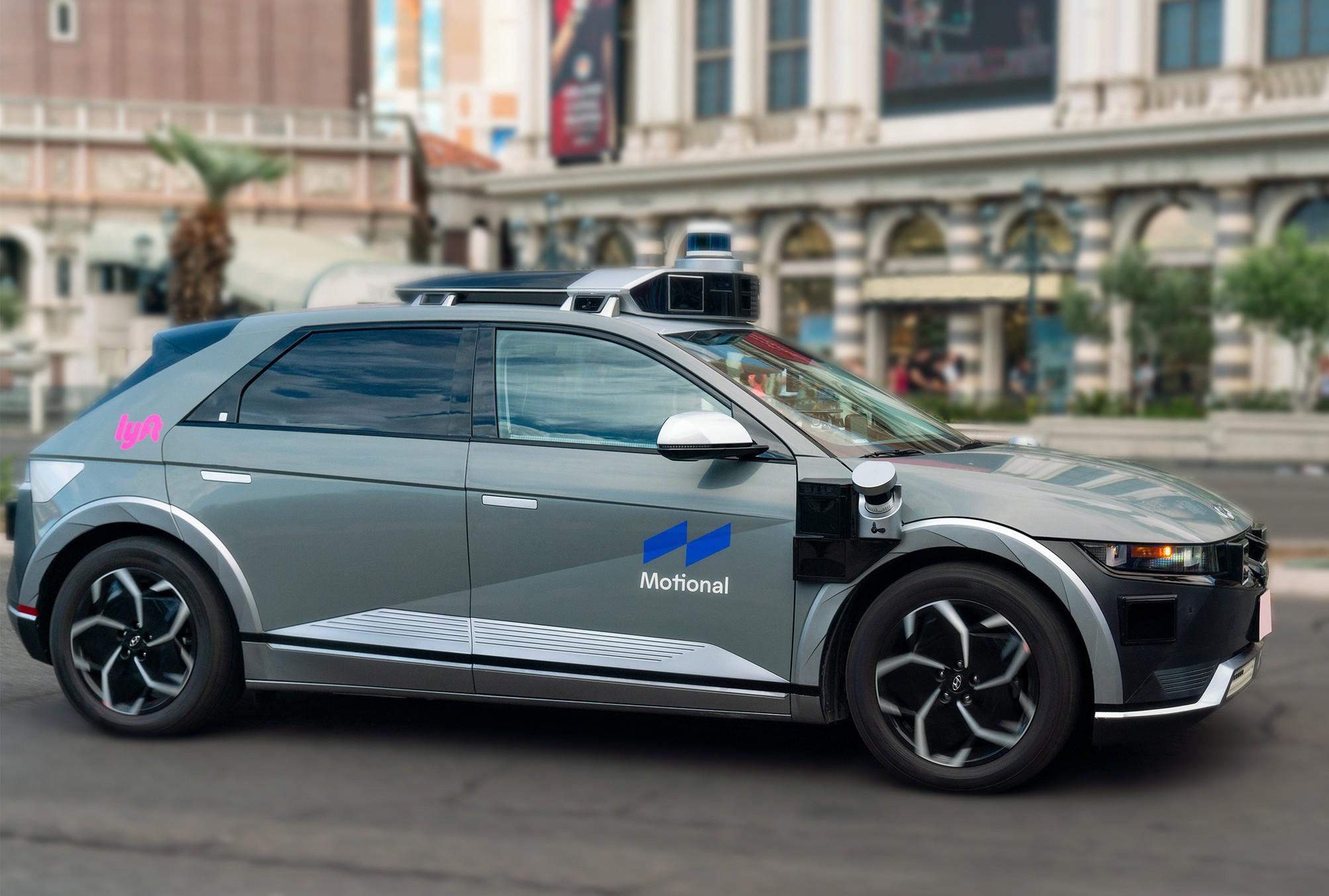 driverless car Lyft self-driving IONIQ 5 AV Motional Hyundai