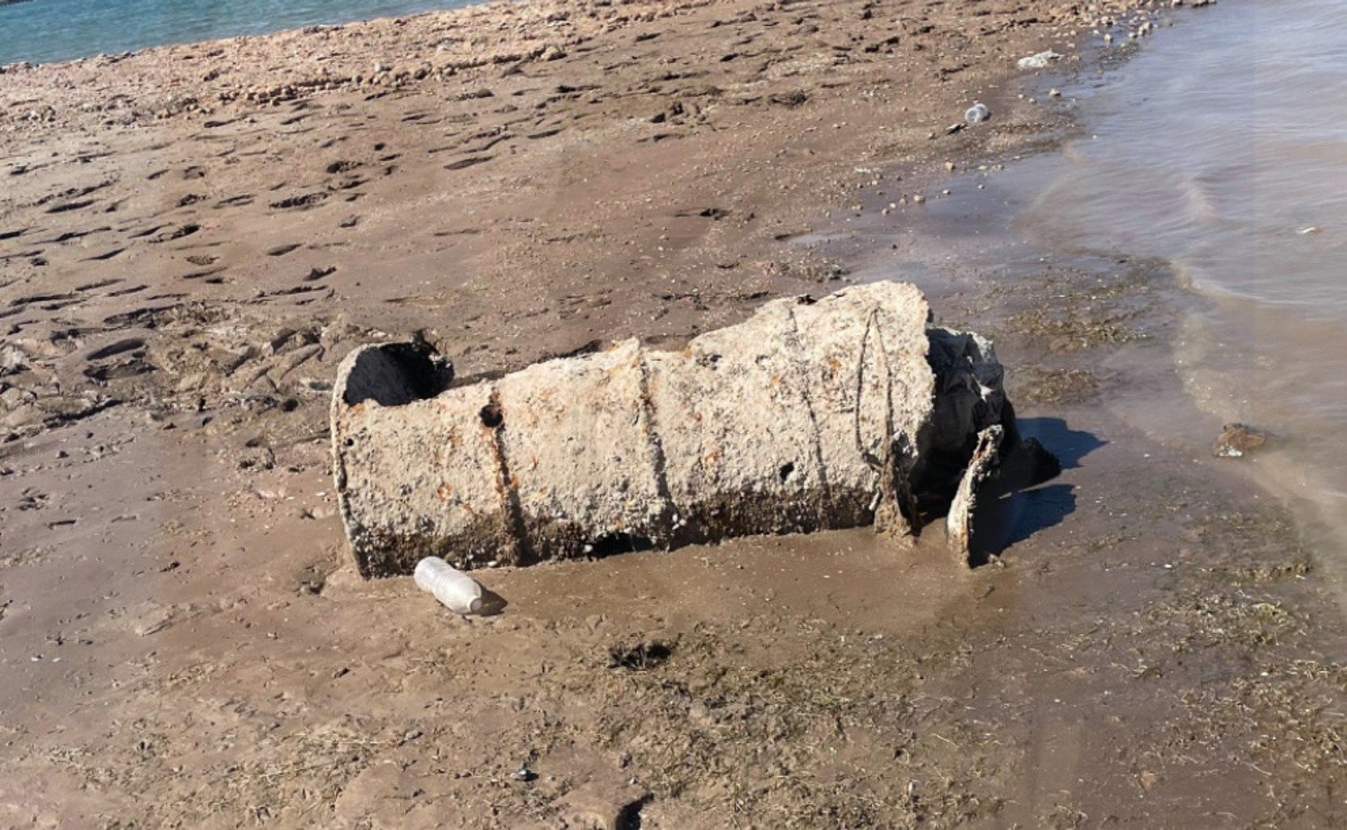 body barrel Lake Mead Hemenway Harbor mafia remains