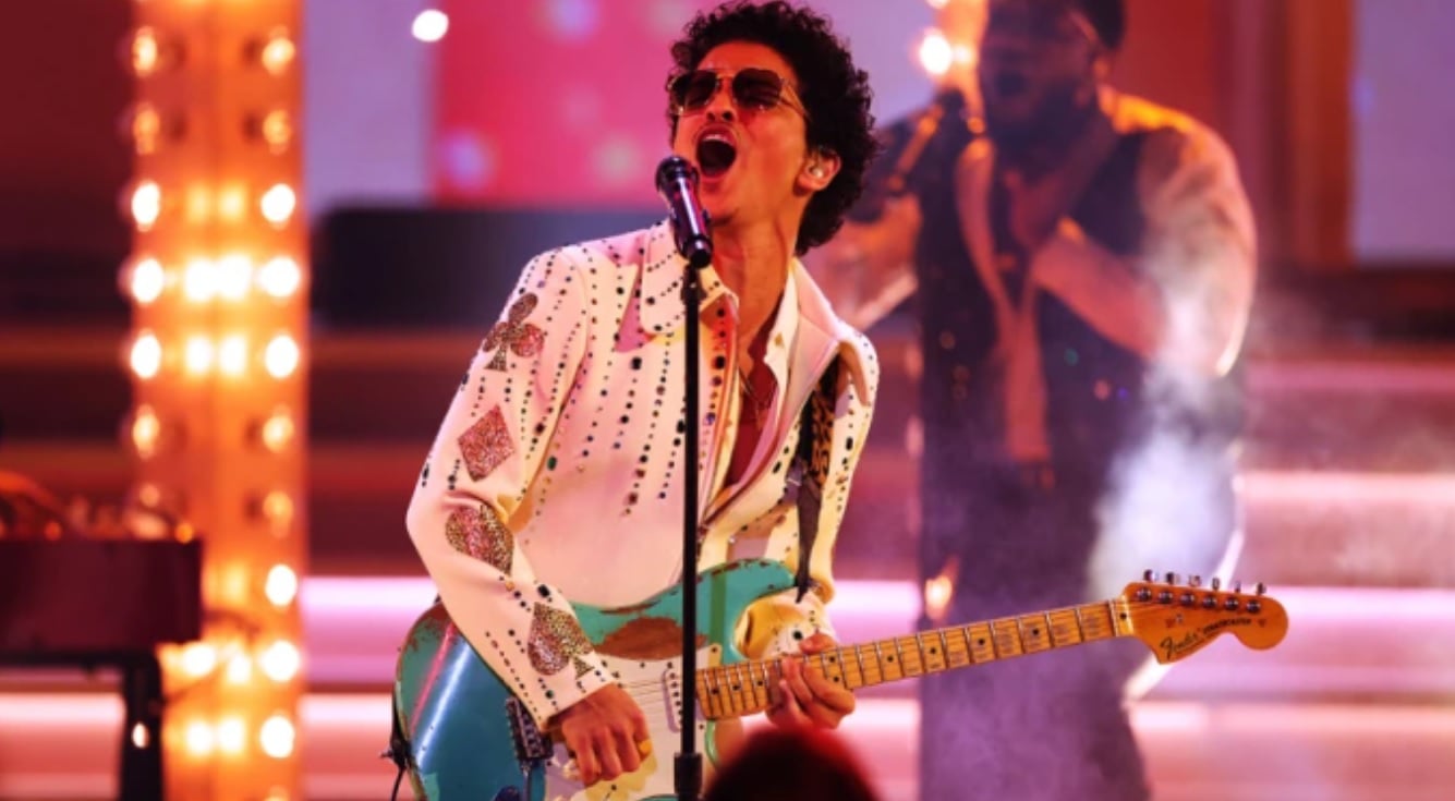 Bruno Mars is opening a new lounge at the Bellagio in Las Vegas