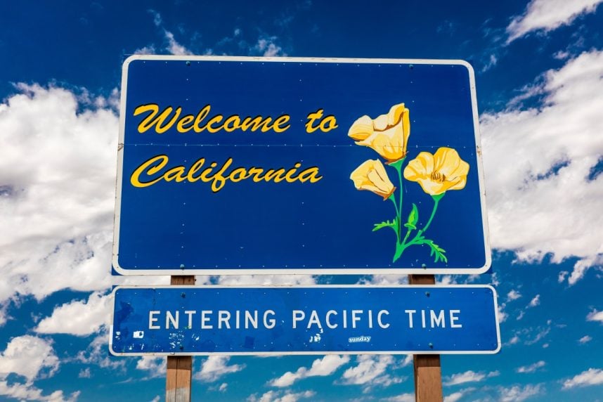 Welcome to California sign on Interstate 10.