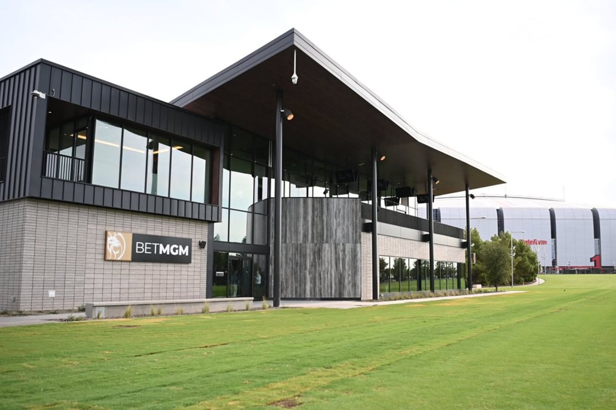 BetMGM Sportsbook at State Farm Stadium Opens in Glendale, Az.