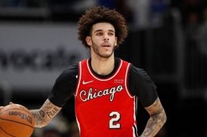 Lonzo Ball Chicago Bulls knee injury surgery