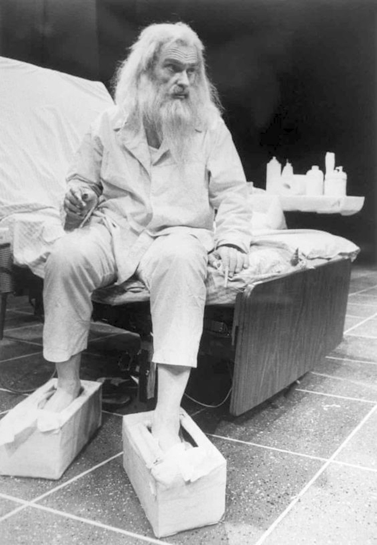 VEGAS MYTHS BUSTED: Howard Hughes Left $156M to a Dude Who Gave Him a Lift Once – Casino.org