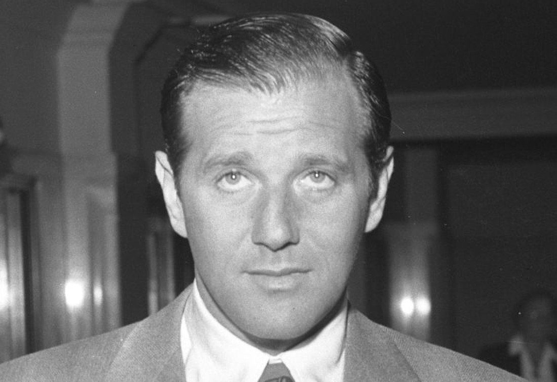 Benjamin Siegel was nicknamed "Bugsy" 