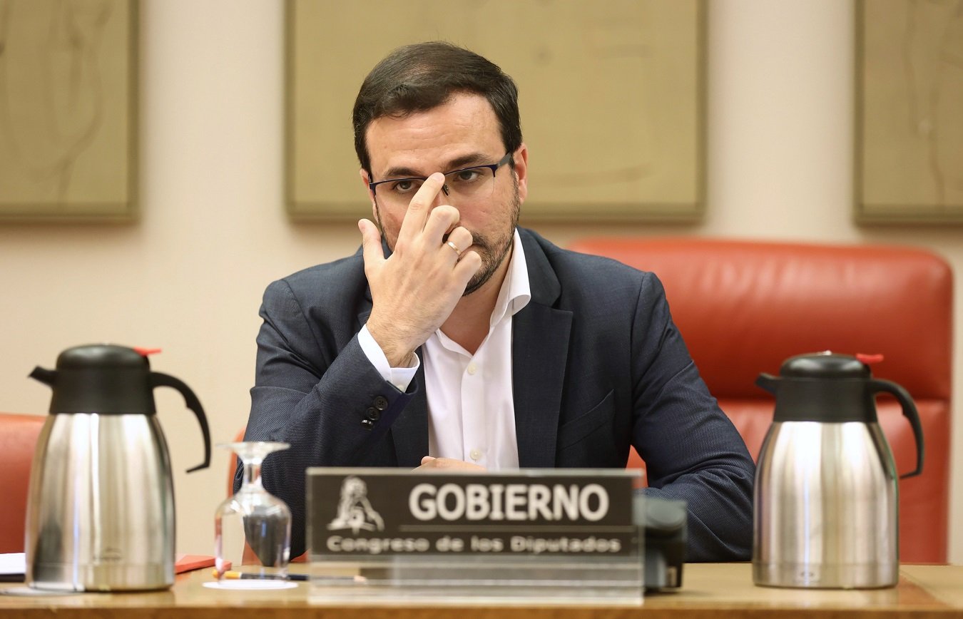 Menteri Urusan Konsumen Alberto Garzon