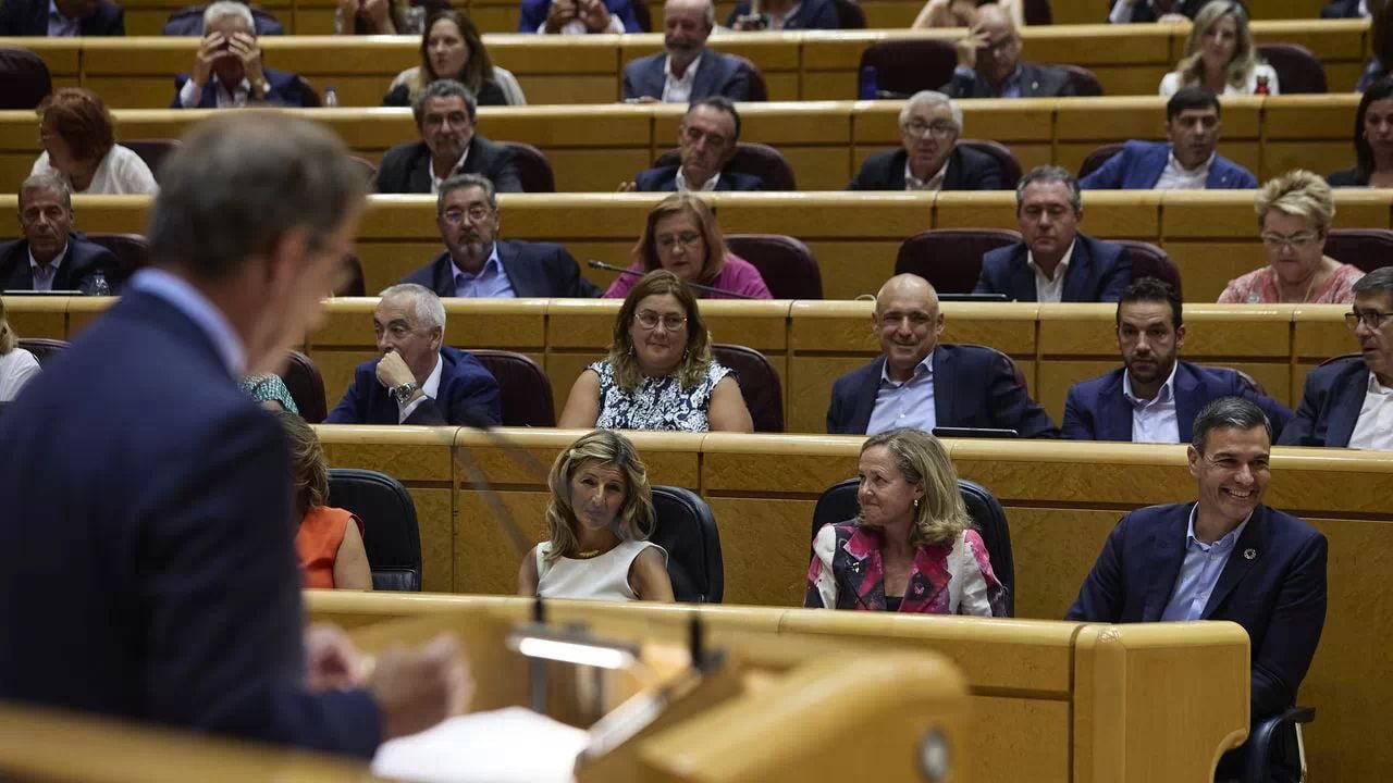 Alberto Núñez Feijoo intervenes in the Senate debate before Pedro Sánchez, Nadia Calviño and Yolanda Díaz