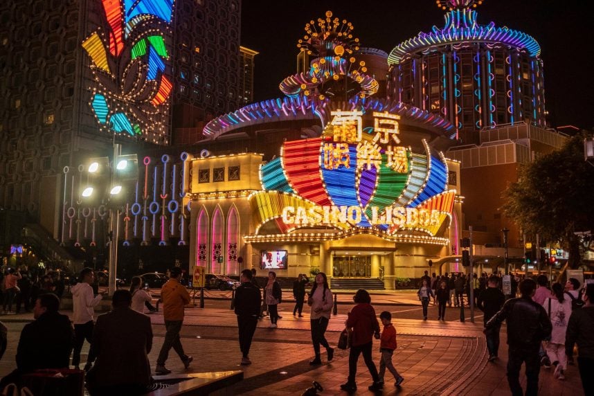 Macau tourist spending