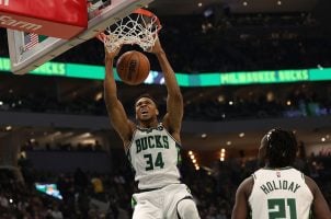 Greek Freak Milwaukee Bucks NBA Central Division odds preview Chicago Bulls Cleveland Cavs Pacers Pistons