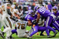 NFL Sunday Follows The Chalk, As Giants, Vikings Take Home Wins