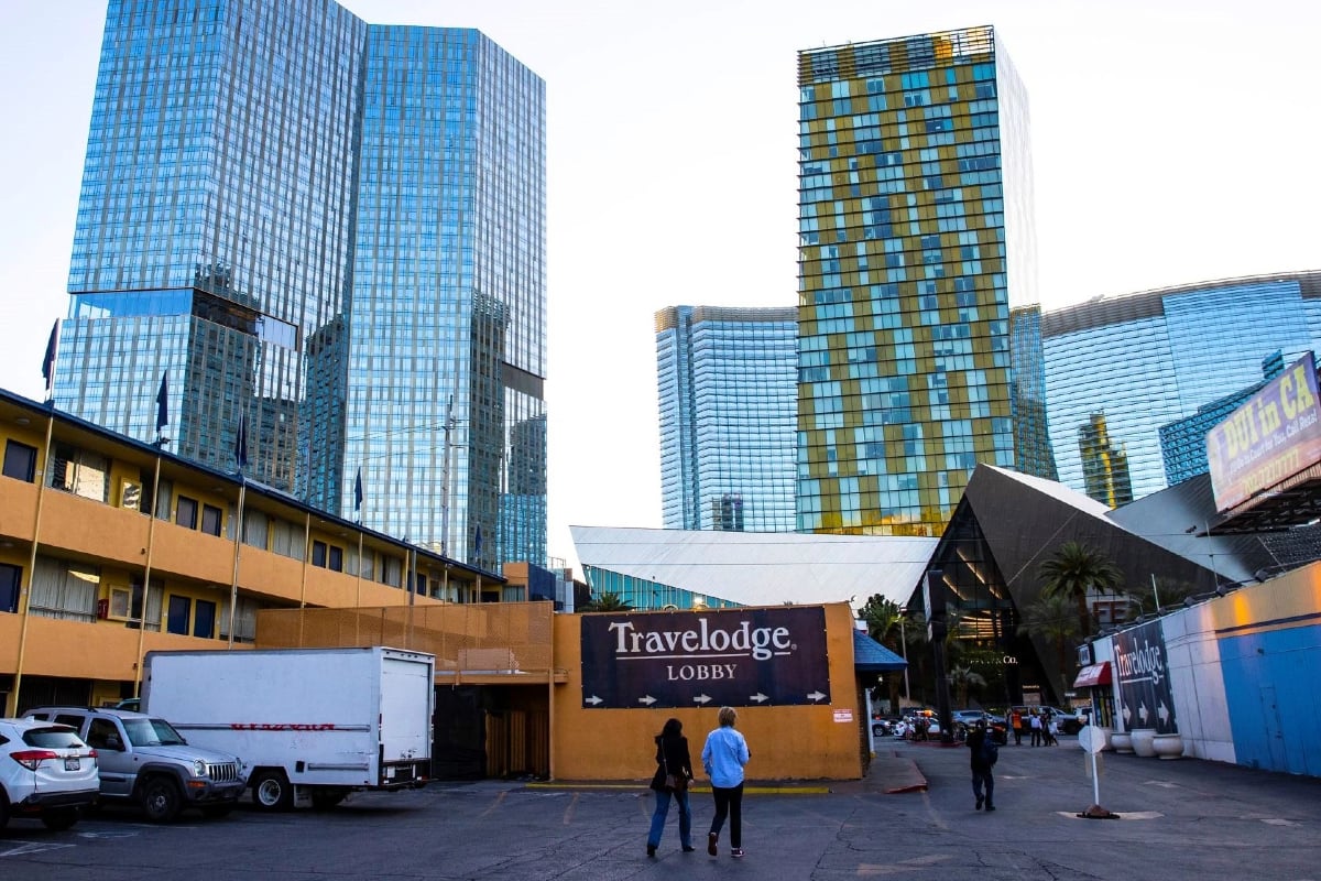 Casino project among largest on Vegas Strip sets opening day