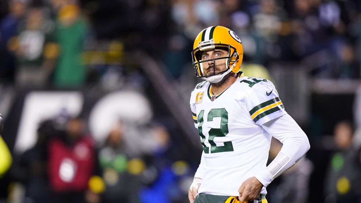 Packers QB Aaron Rodgers Suffers Ribs Injury vs Eagles – Casino.org