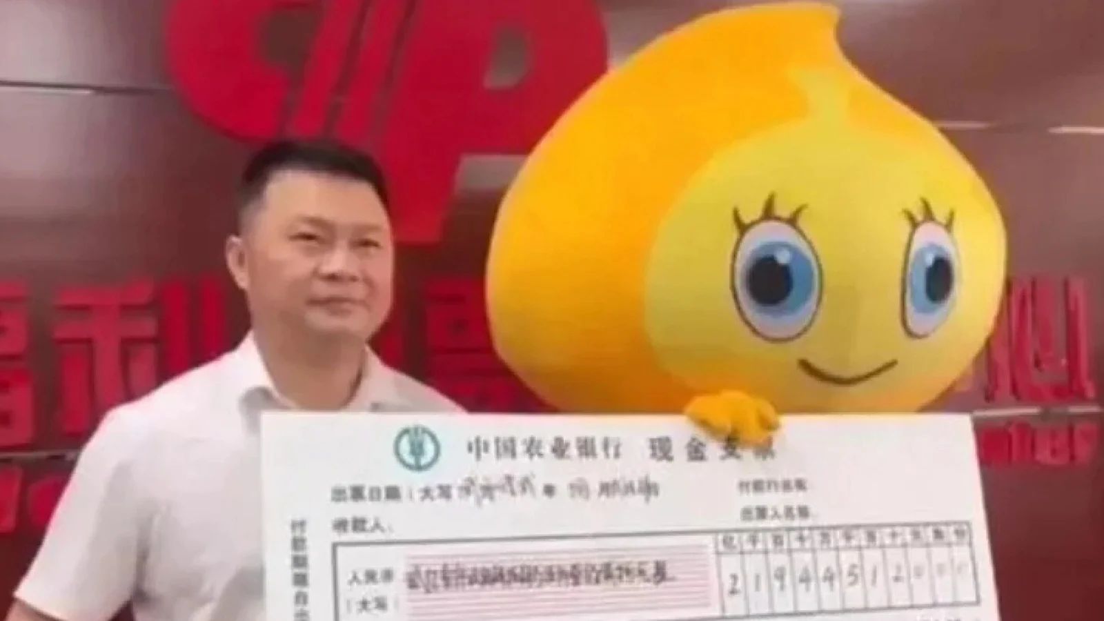 Pemenang Loteri China Simpan Markah J Tersembunyi Daripada Keluarga Supaya Mereka Tidak Menjadi Malas