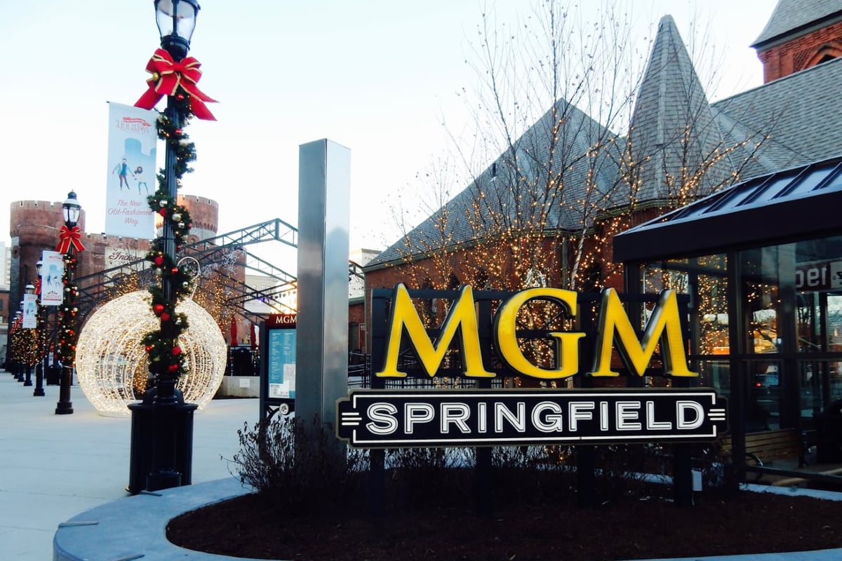 MGM Springfield casino sports betting Massachusetts