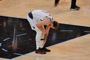 Luka Dončić ankle injury Dallas Mavericks Mavs sprained