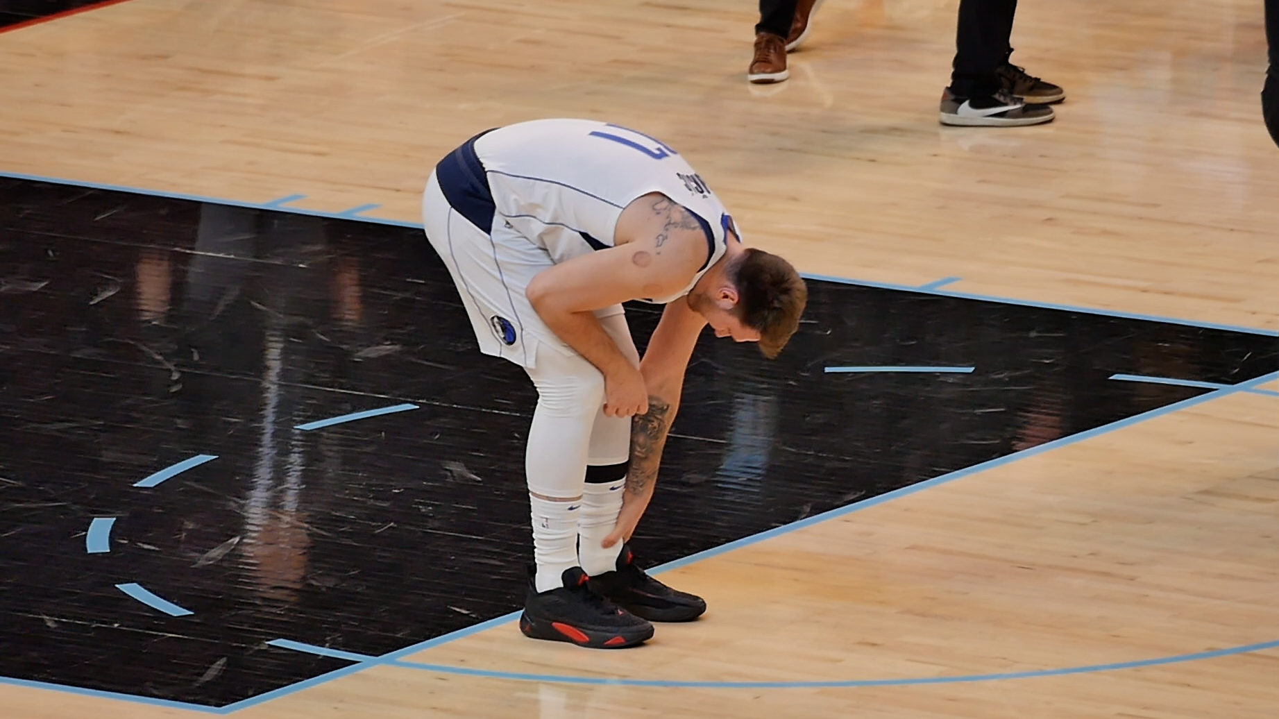 Luka Dončić ankle injury Dallas Mavericks Mavs sprained