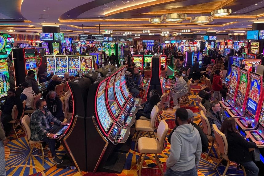 Rivers Casino Portsmouth Guests Express Indoor Smoking Grievances