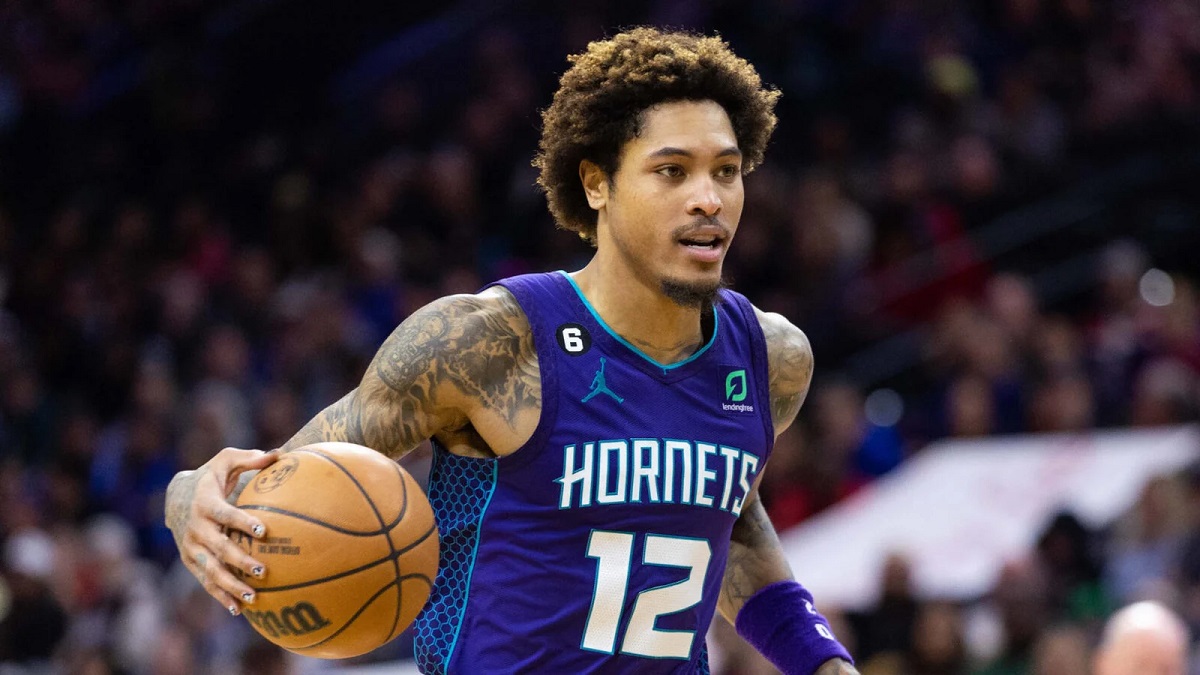 Kelly Oubre hand injury surgery charlotte hornets trade rumors