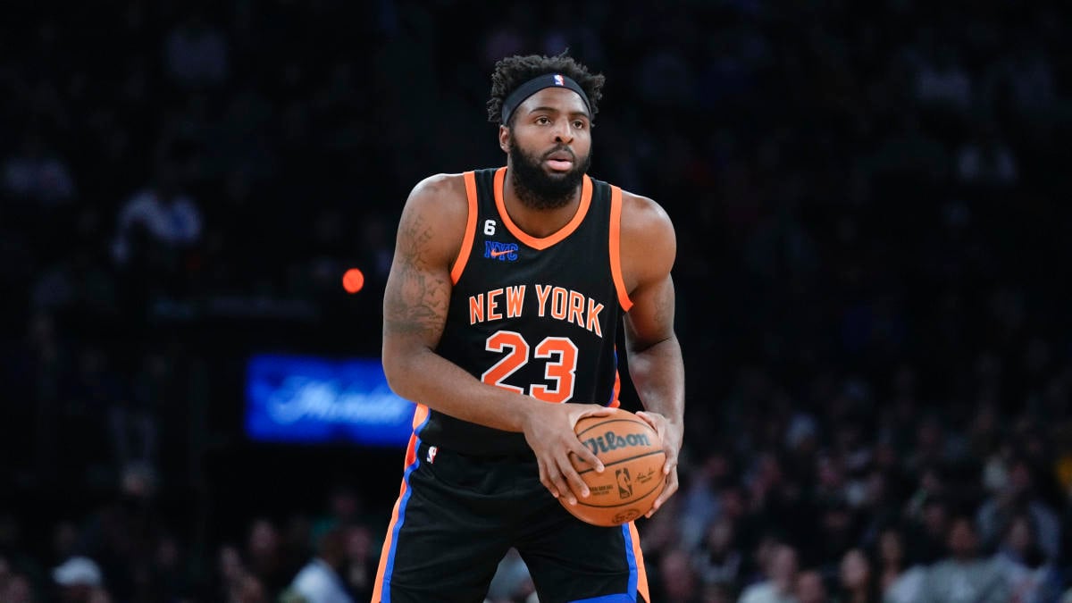 Knicks Center Mitchell Robinson thumb injury surgery Hartenstein Toppin 