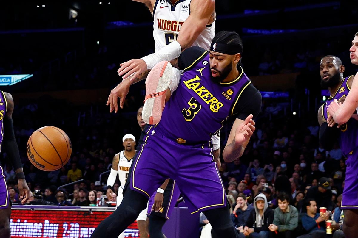 Anthony Davis Los Angeles Lakers foot injury could return