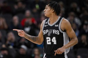 San Antonio Spurs Devin Vassell knee surgery injury