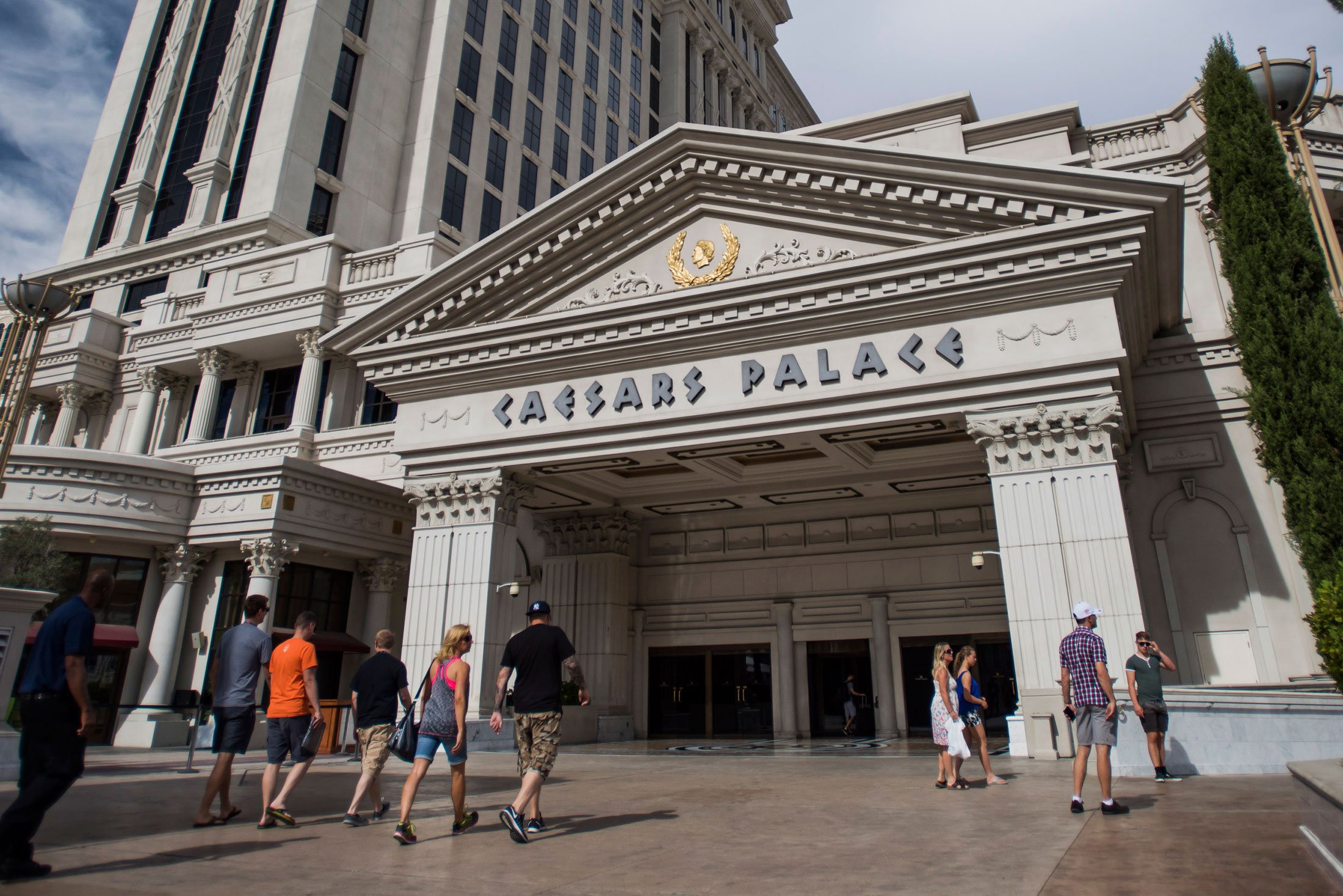 ADDING MULTIMEDIA Caesars Entertainment Unveils Plans to Add Hotel Tower to Paris  Las Vegas