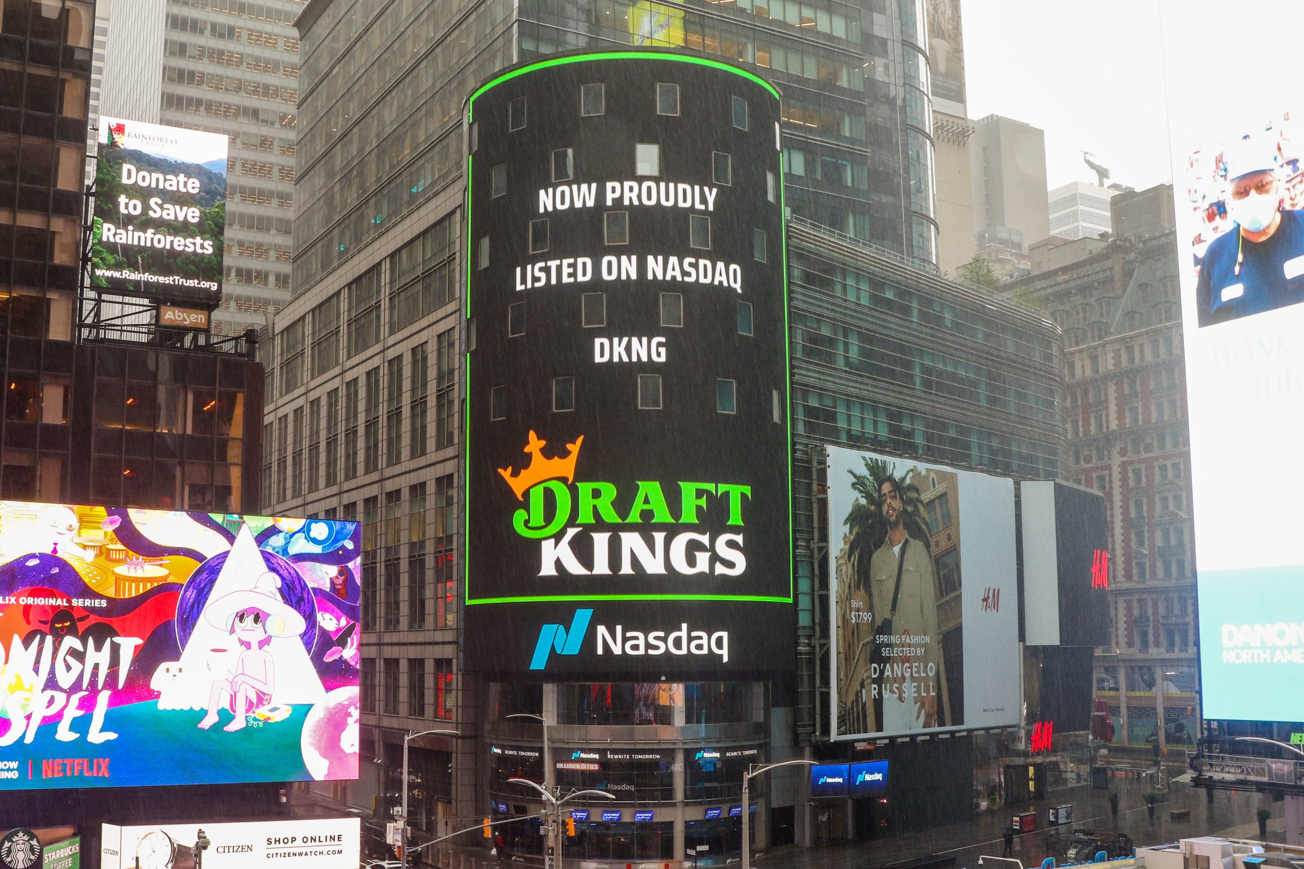 DraftKings Stock Tagged With Sell Rating Ahead Of Earnings