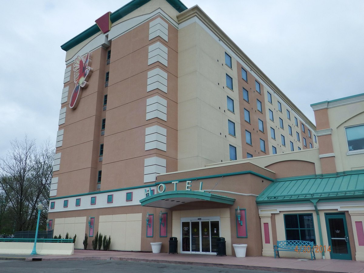 Photo of Missouri Casino Temporarily Shutters After Water Main Break