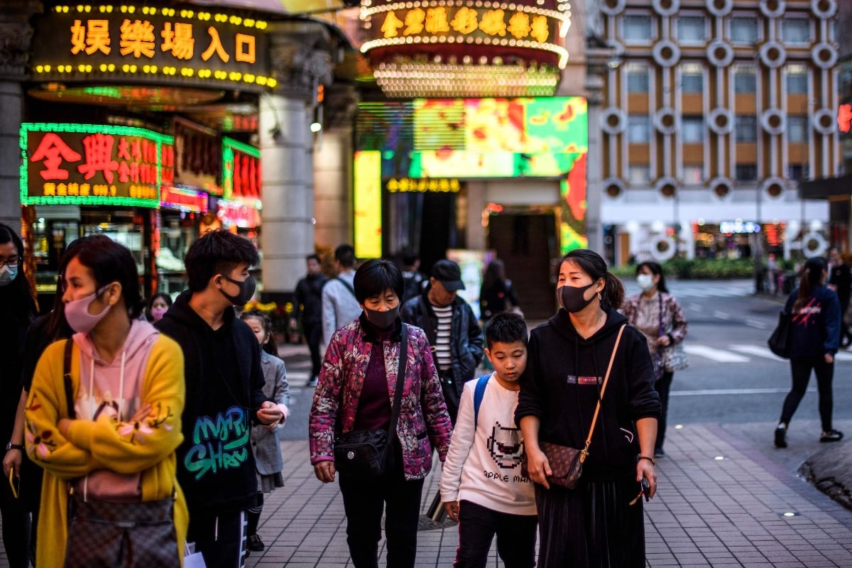 Macau casinos face masks China COVID-19
