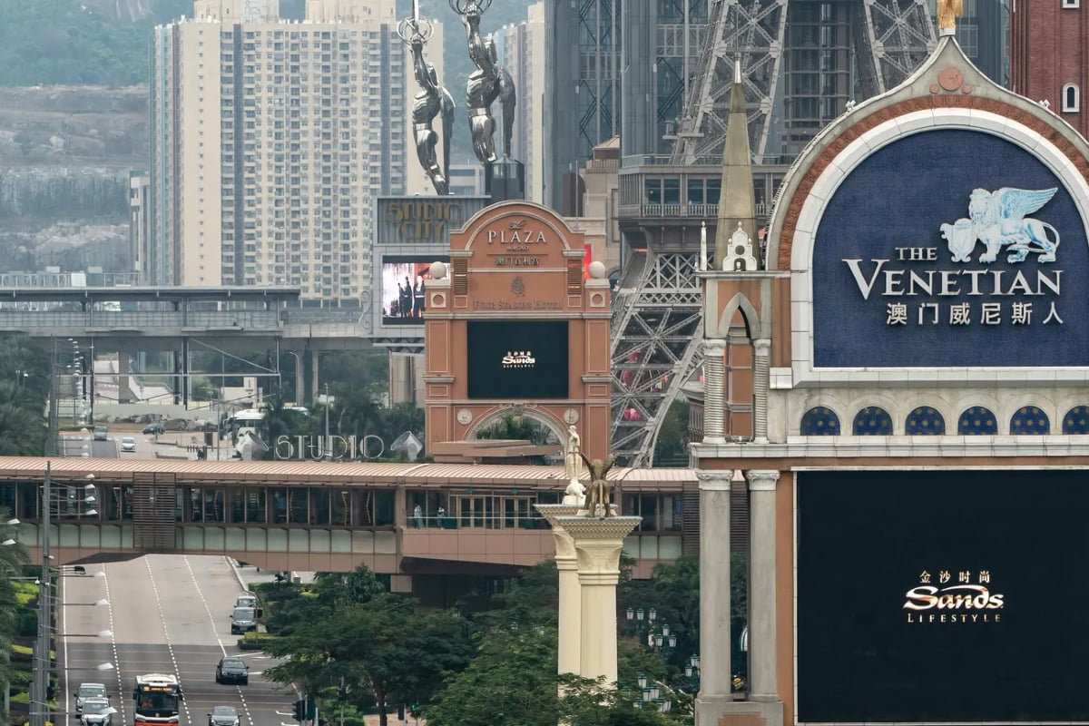 Chinese government Hubei Wuhan Macau gambling 