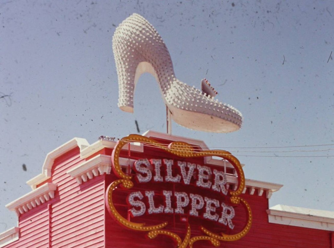 VEGAS MYTHS BUSTED: Howard Hughes Bought Silver Slipper Just to Dim its ...