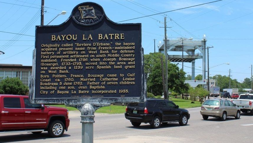 Masuk ke Bayou La Batre, Alabama