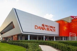 Bandit Allegedly Robs $50K in Chips, $78K in Checks from Miami Poker Player