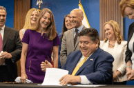Illinois Casinos May Soon Allow Ex-Cons to Apply for Jobs