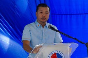 Valenzuela Mayor Wes Gatchalian making a public appearance