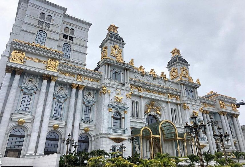 A view of the front of the Imperial Palace casino in Saipan