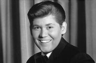 VEGAS MUSIC ROUNDUP: Wayne Newton’s Vegas Career Turns 65, Foreigner, Travis Scott