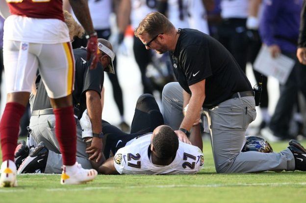 Ravens JK Dobbins knee injury