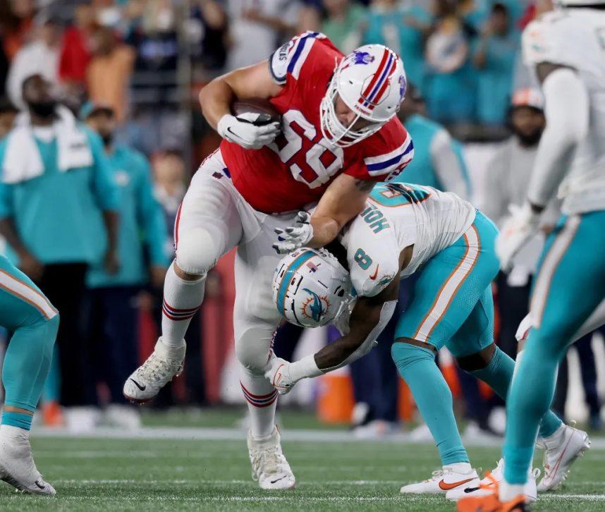 New England Patriots' guard Devin Cole Strange