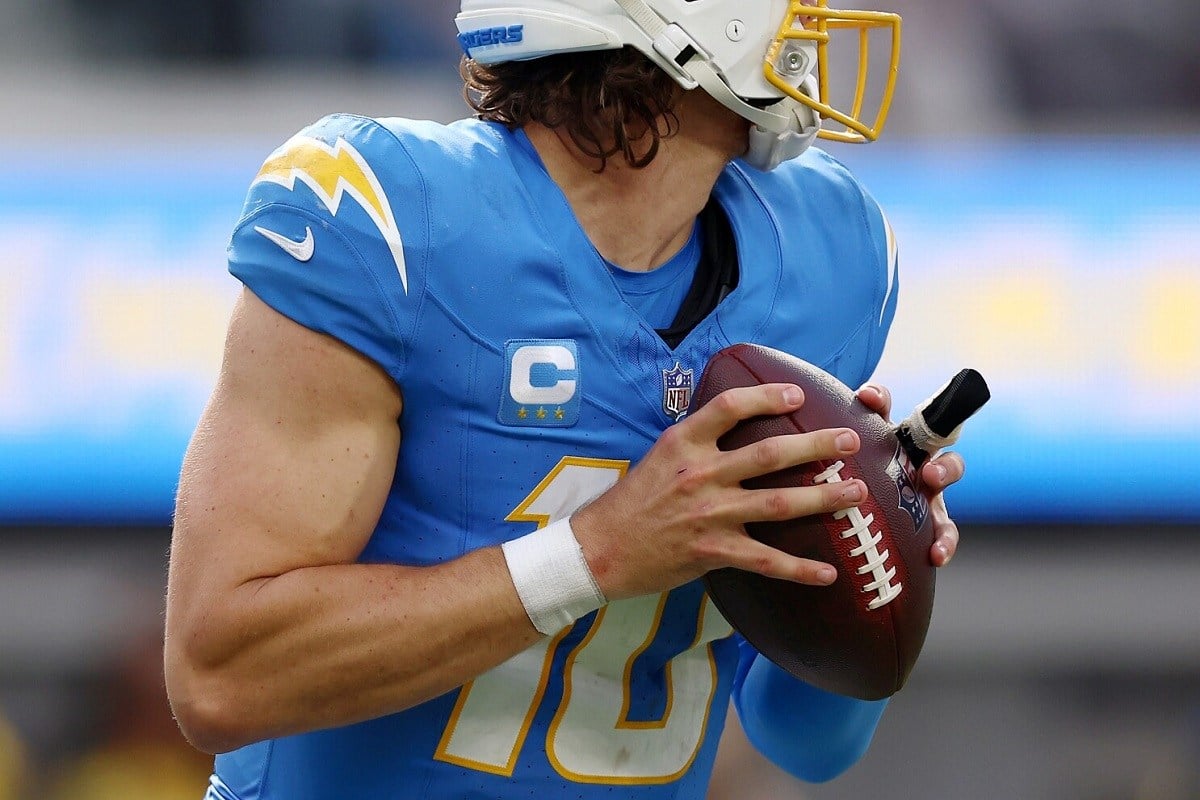 Justin Herbert, LA Chargers Quarterback, Suffers Finger Injury During