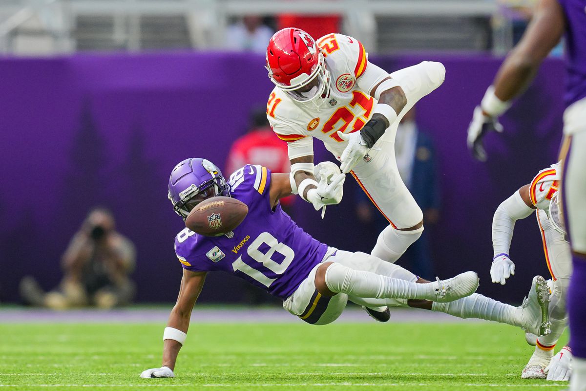Vikings star WR reportedly heading to IR, will miss at least 4
