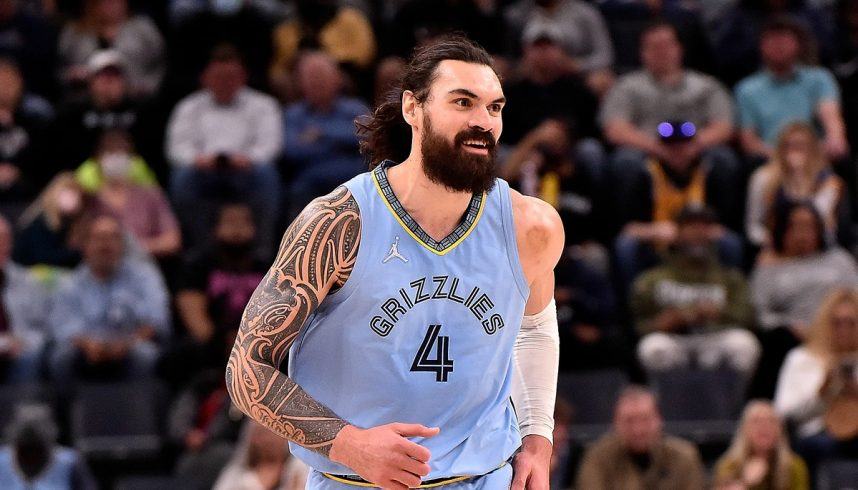 NBA: Grizzlies' Adams out for season with knee injury