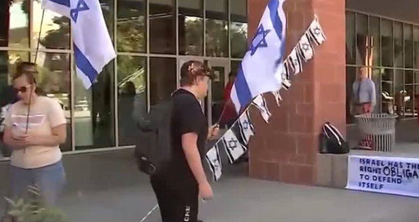 Students attend a pro-Israel rally at UNLV