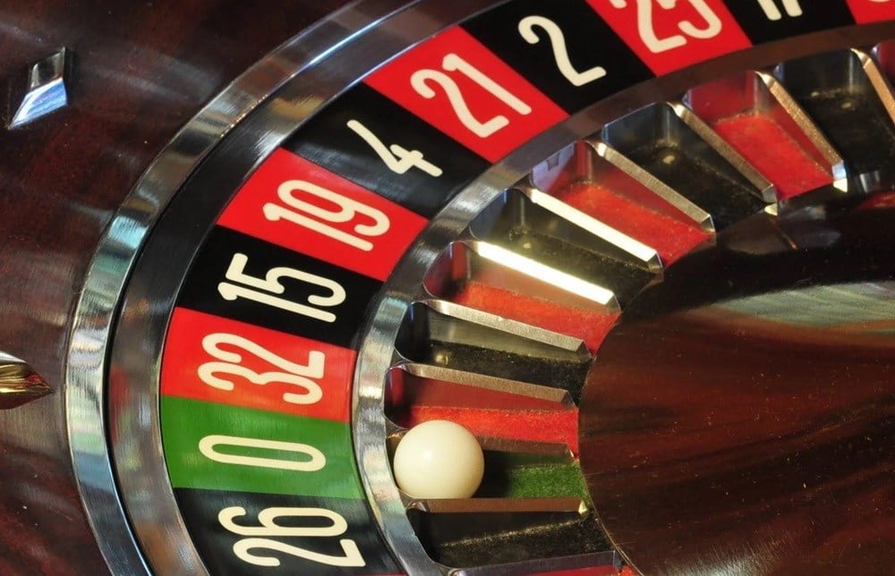 Marina Bay Sands Roulette Colluders Get Prison in Singapore