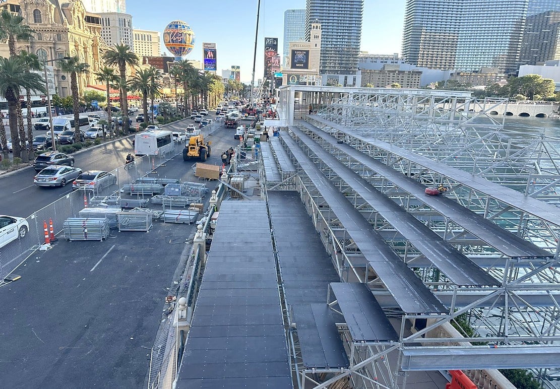Bellagio F1 Grandstand Worker Died by Accidentally Sawing His Own Neck ...